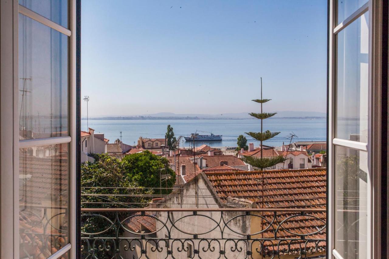 Amazing River View In Historical Lisboa Extérieur photo
